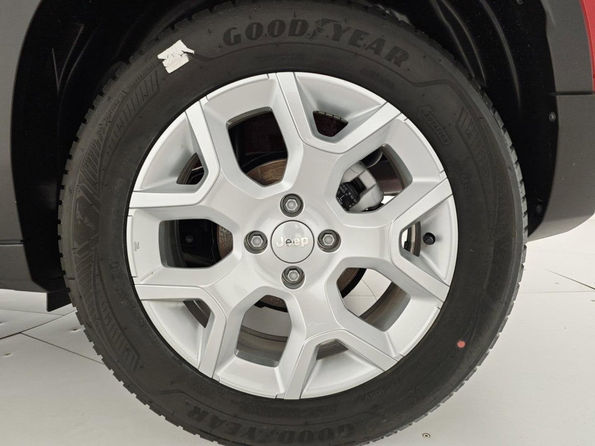 Jeep Avenger 1.2 turbo Altitude fwd 100cv (8)
