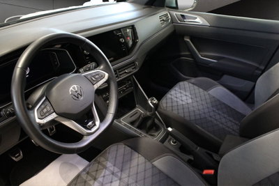 Volkswagen Taigo 1.0 tsi R-Line 115cv (10)