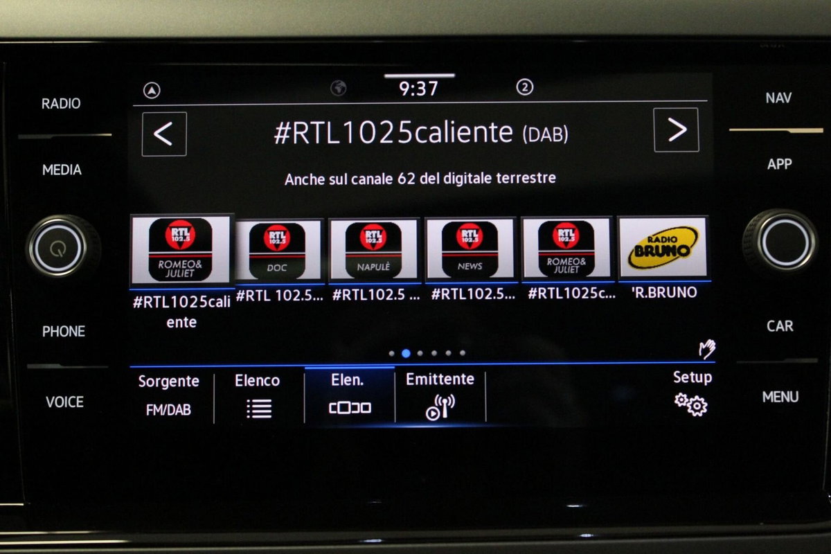 Volkswagen Taigo 1.0 tsi R-Line 115cv (17)