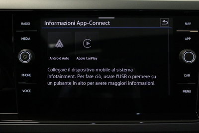 Volkswagen Taigo 1.0 tsi R-Line 115cv (18)