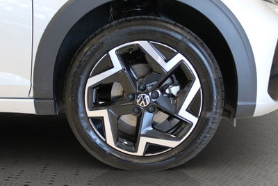 Volkswagen Taigo 1.0 tsi R-Line 115cv (4)