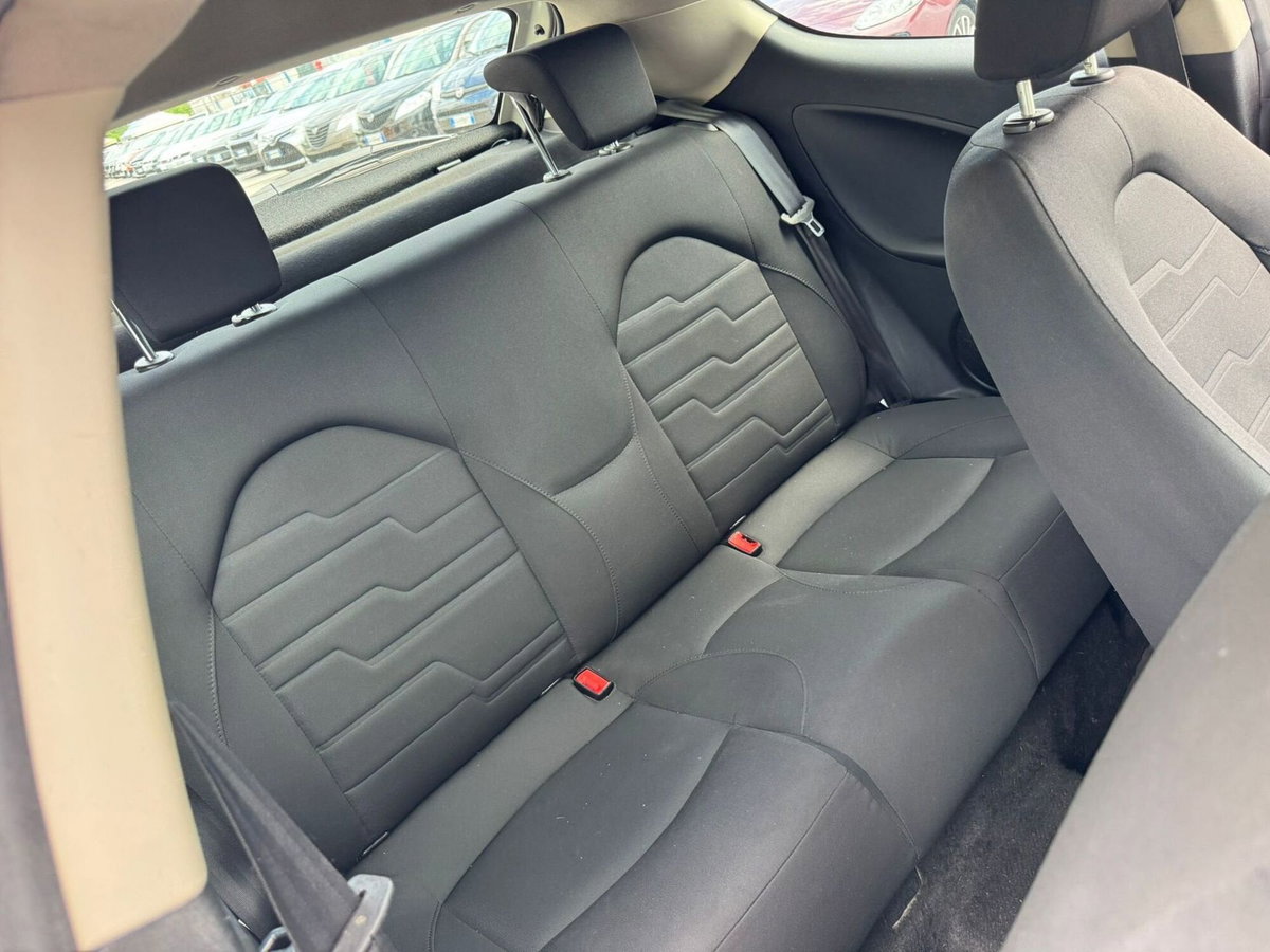 Alfa Romeo MiTo 1.3 JTDm 85 CV S&S Impression (11)