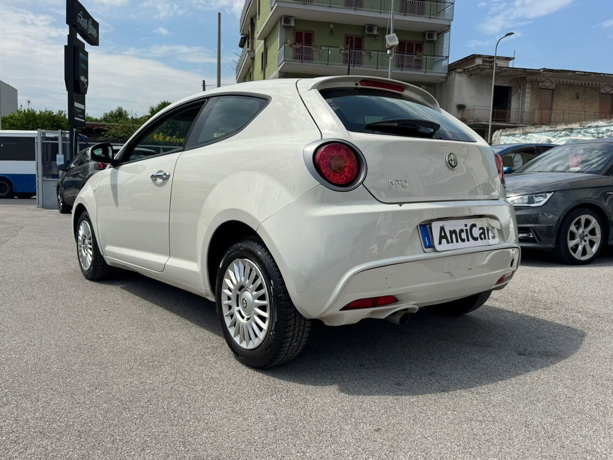 Alfa Romeo MiTo 1.3 JTDm 85 CV S&S Impression (14)