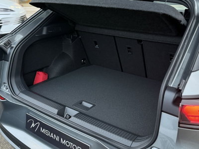 Volkswagen T-Roc 1.5 etsi Life 115cv dsg (18)