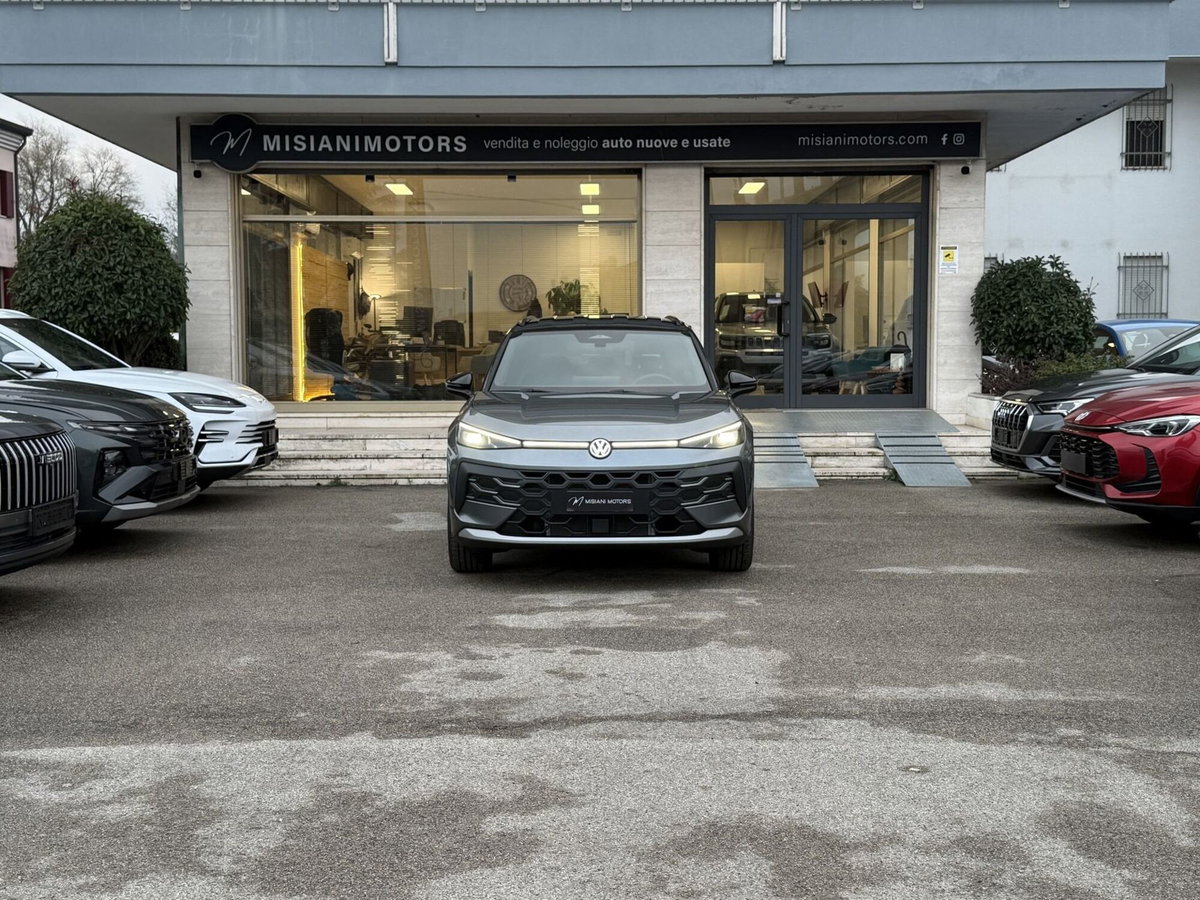Volkswagen T-Roc 1.5 etsi Life 115cv dsg (3)
