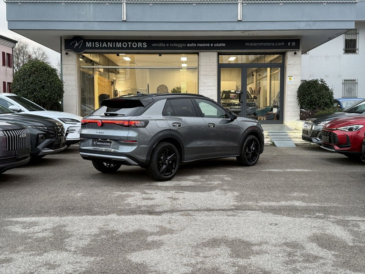 Volkswagen T-Roc 1.5 etsi Life 115cv dsg (4)