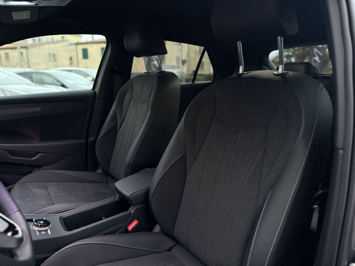 Volkswagen T-Roc 1.5 etsi R-Line 150cv dsg (8)