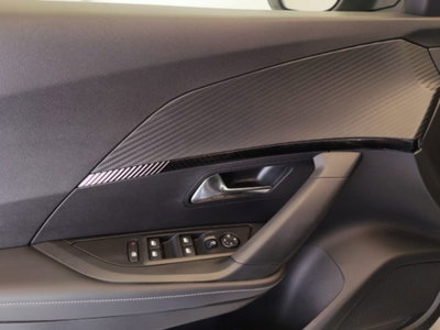 Peugeot 2008 PureTech 130 S&S Allure (13)