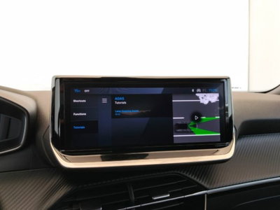 Peugeot 2008 PureTech 130 S&S Allure (8)