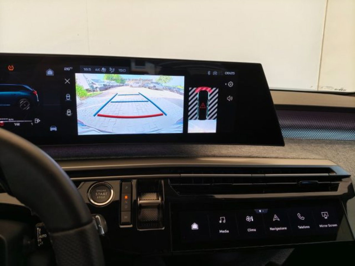 Peugeot 5008 1.2 hybrid 48V GT 136cv e-dcs 6 (16)