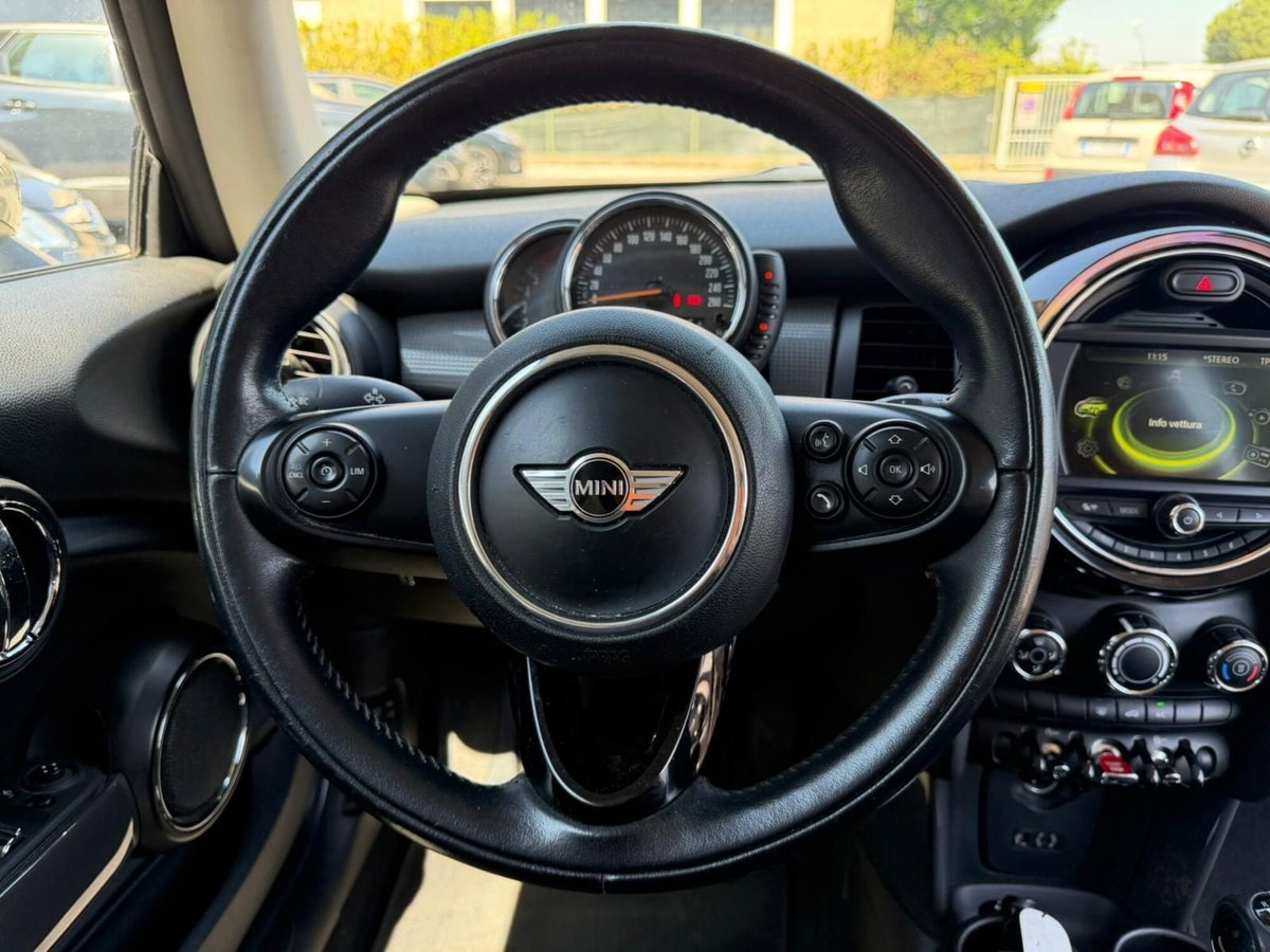 MINI Mini 1.5 Cooper D Hype (13)