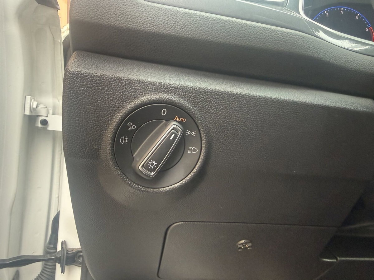 Volkswagen T-Roc 1.0 TSI Style (13)