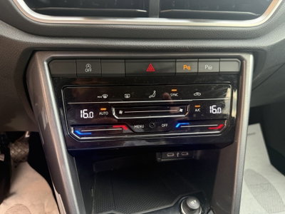 Volkswagen T-Roc 1.0 TSI Style (14)