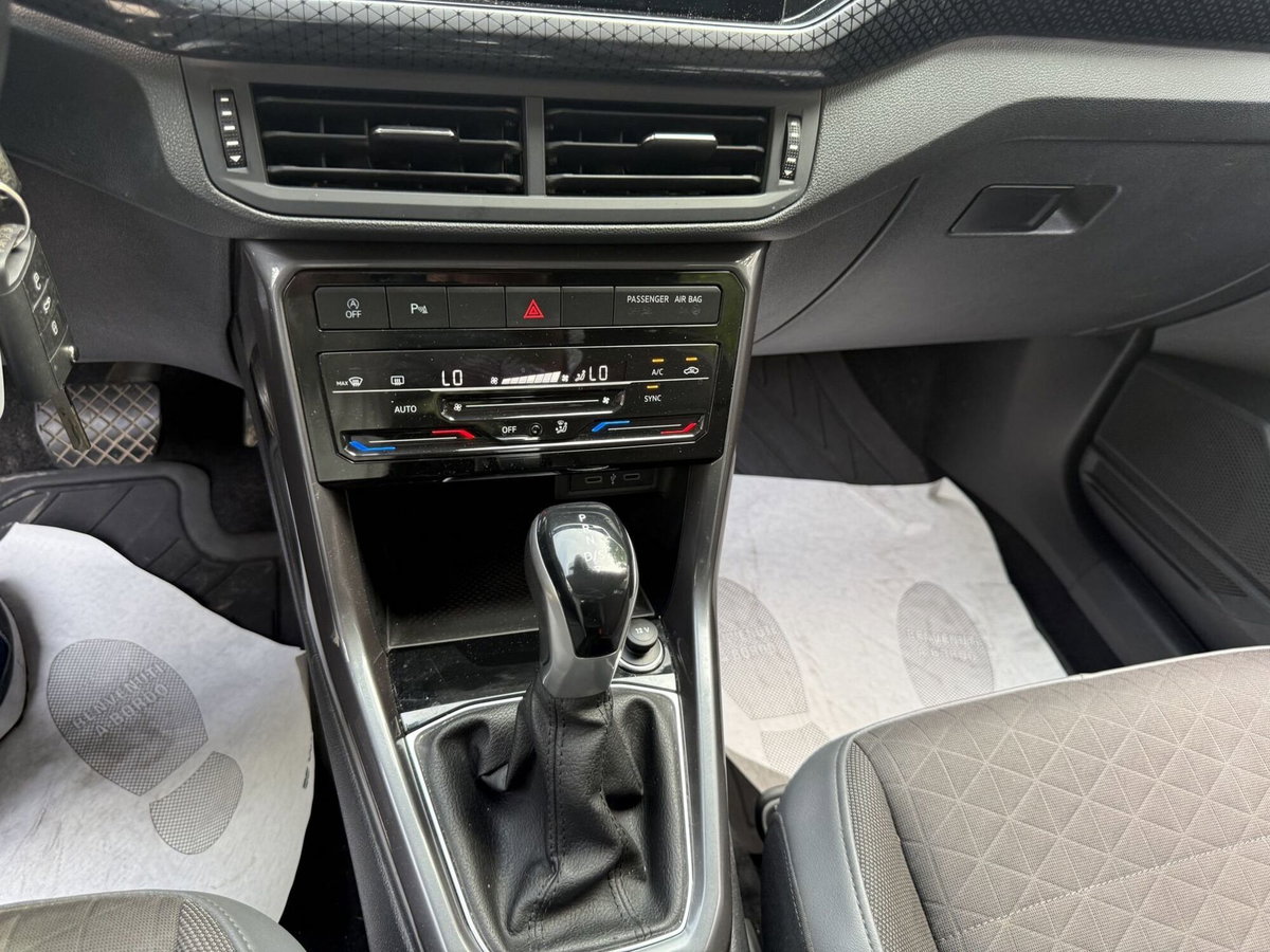 Volkswagen T-Cross 1.0 TSI 110 CV DSG Advanced (14)