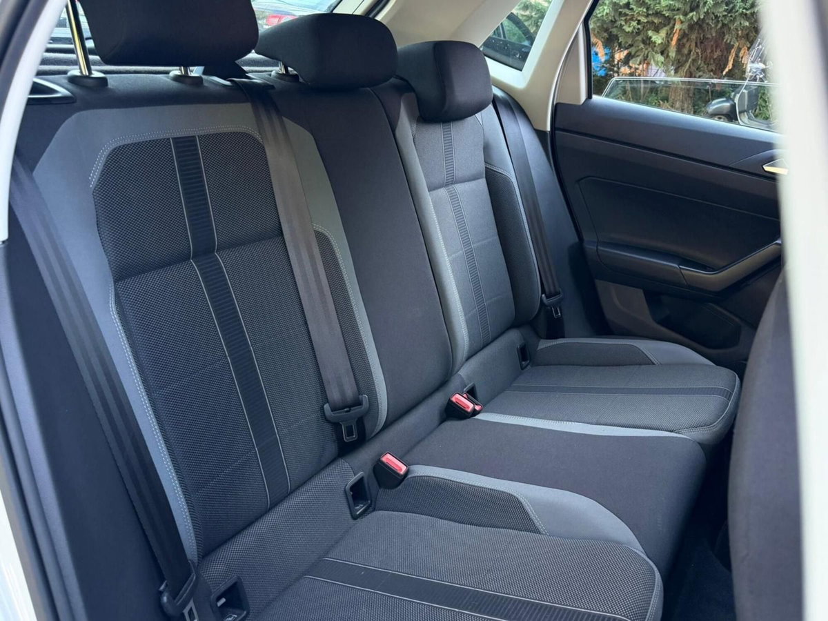 Volkswagen Polo 1.0 tsi Style 95cv dsg (9)