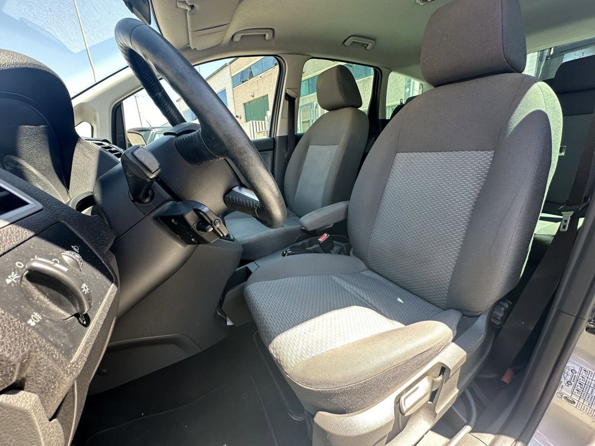 Ford Focus 1.6 TDCi (90CV) (11)