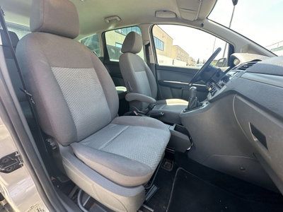 Ford Focus 1.6 TDCi (90CV) (12)