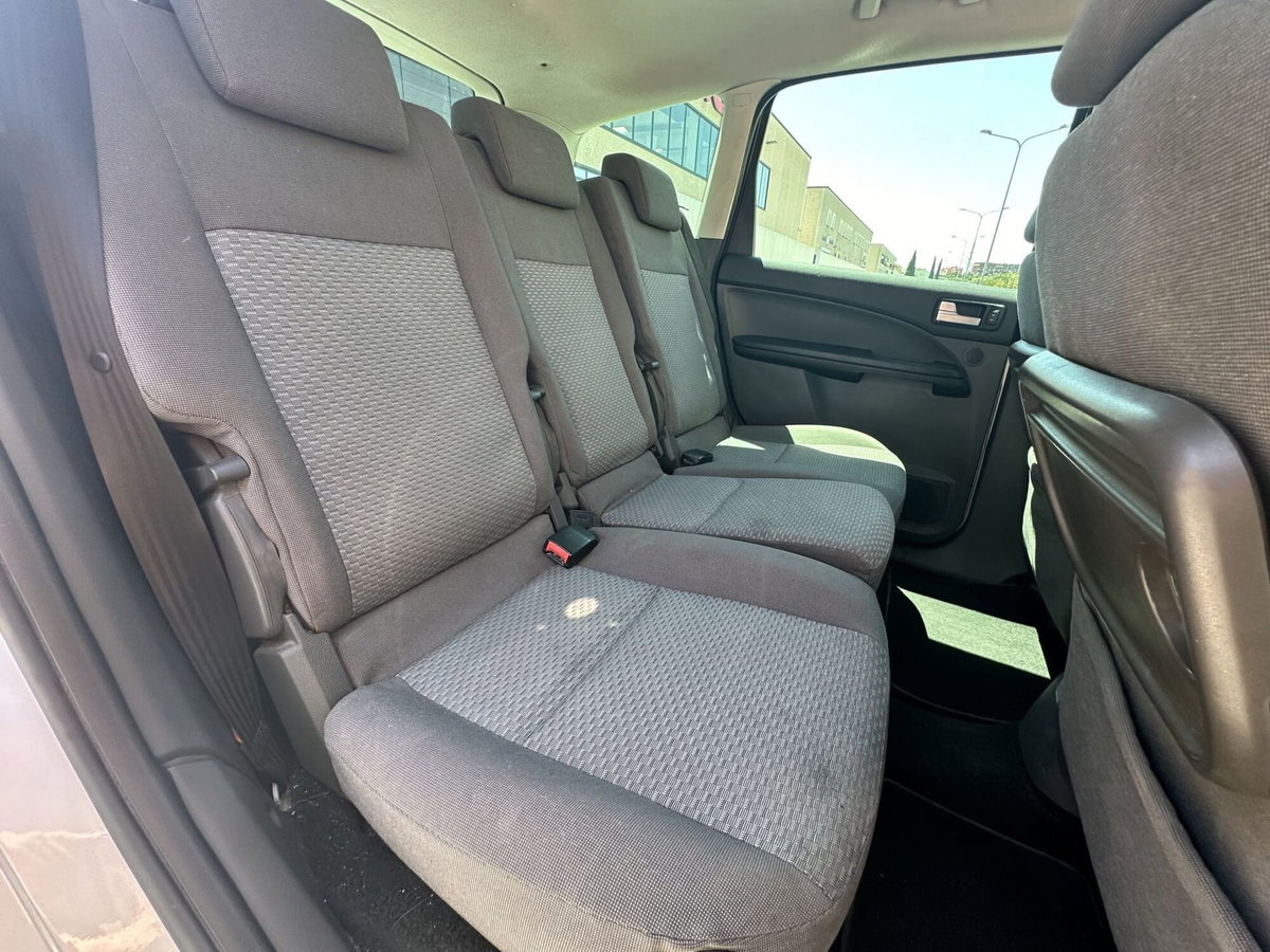 Ford Focus 1.6 TDCi (90CV) (14)