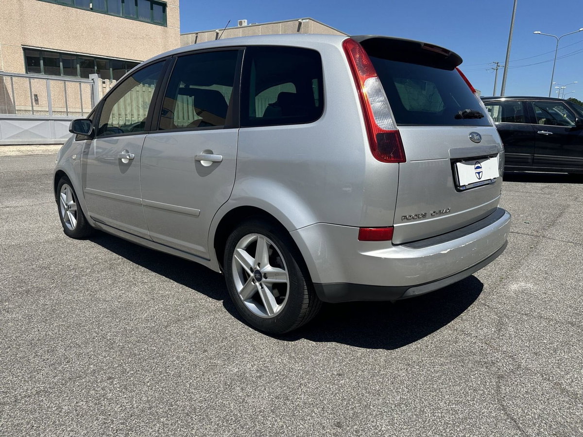 Ford Focus 1.6 TDCi (90CV) (4)