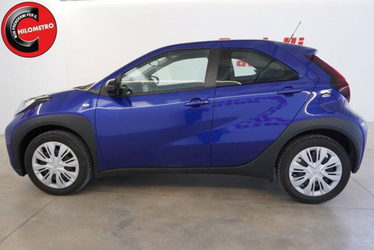 Toyota Aygo X 1.0 VVT-i 72 CV 5 porte Limited Air (6)