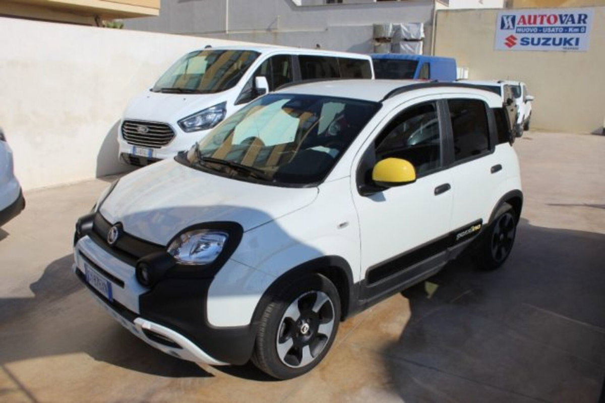 Fiat Panda Cross 1.0 firefly hybrid Cross s&s 70cv 5p.ti