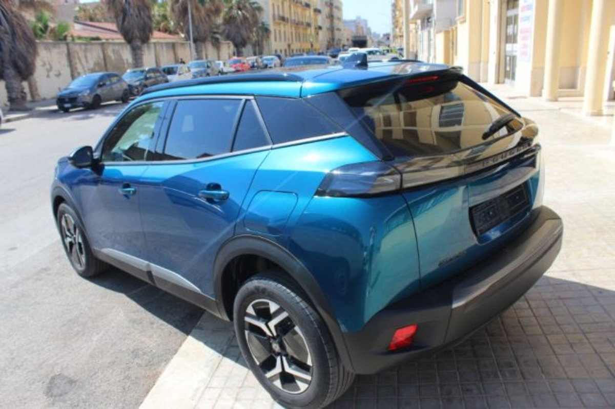 Peugeot 2008 PureTech 100 S&S Allure (3)