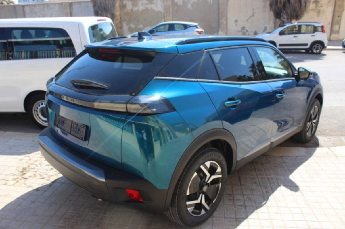 Peugeot 2008 PureTech 100 S&S Allure (4)