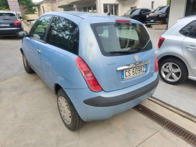 Lancia Ypsilon Multijet 16V Oro (4)