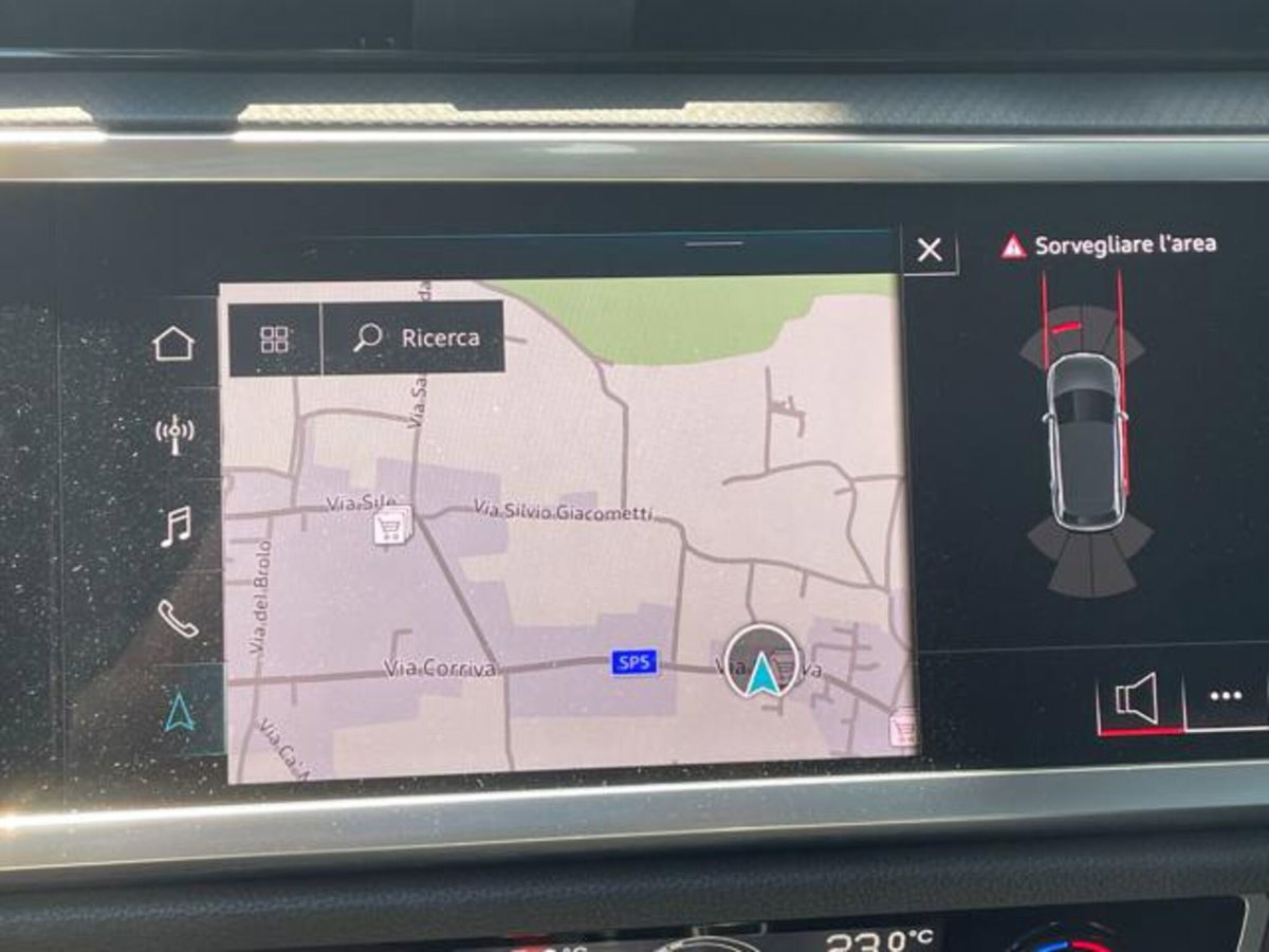 Audi Q3 35 TDI quattro S tronic Business (7)