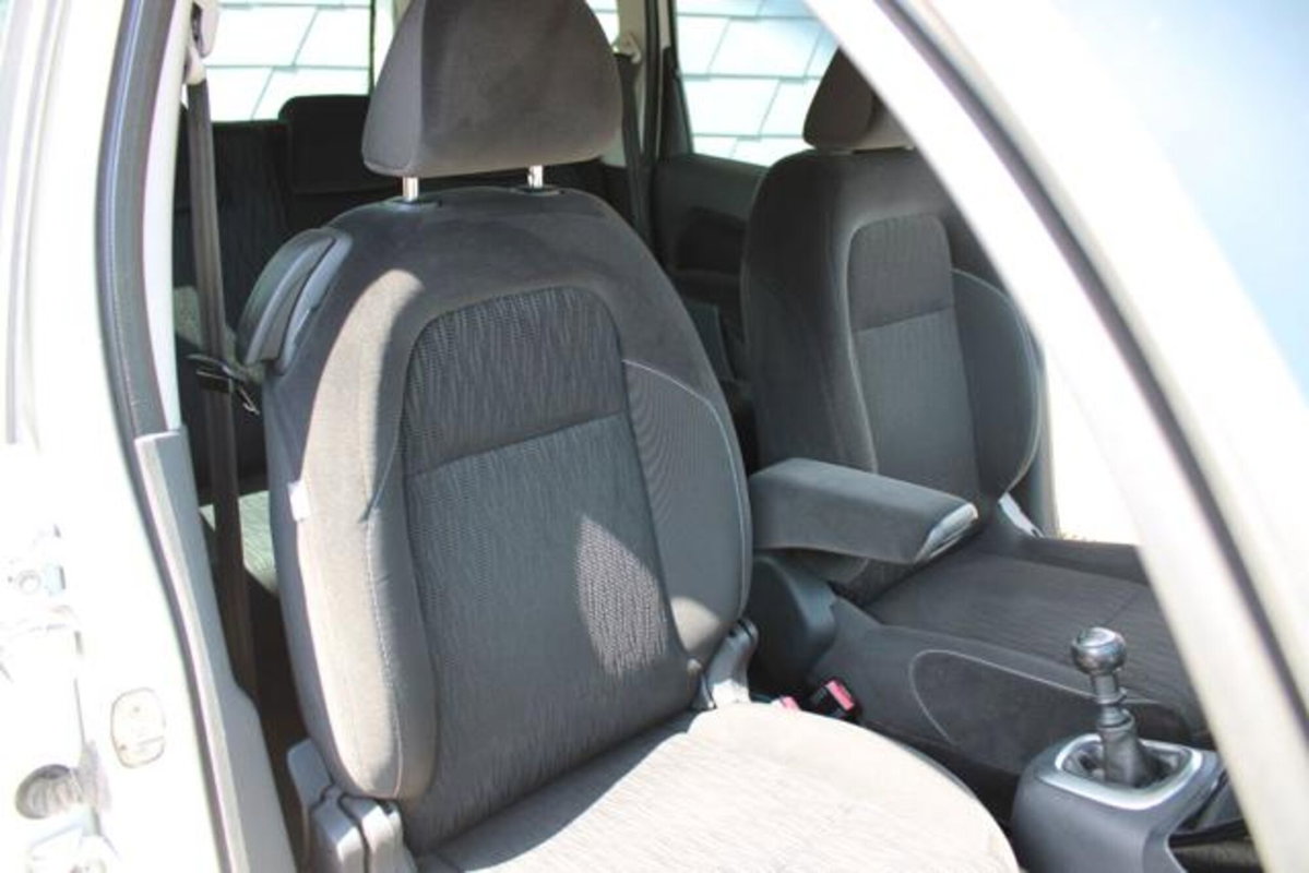 Citroen C3 Picasso 1.6 HDi 115 Exclusive (15)