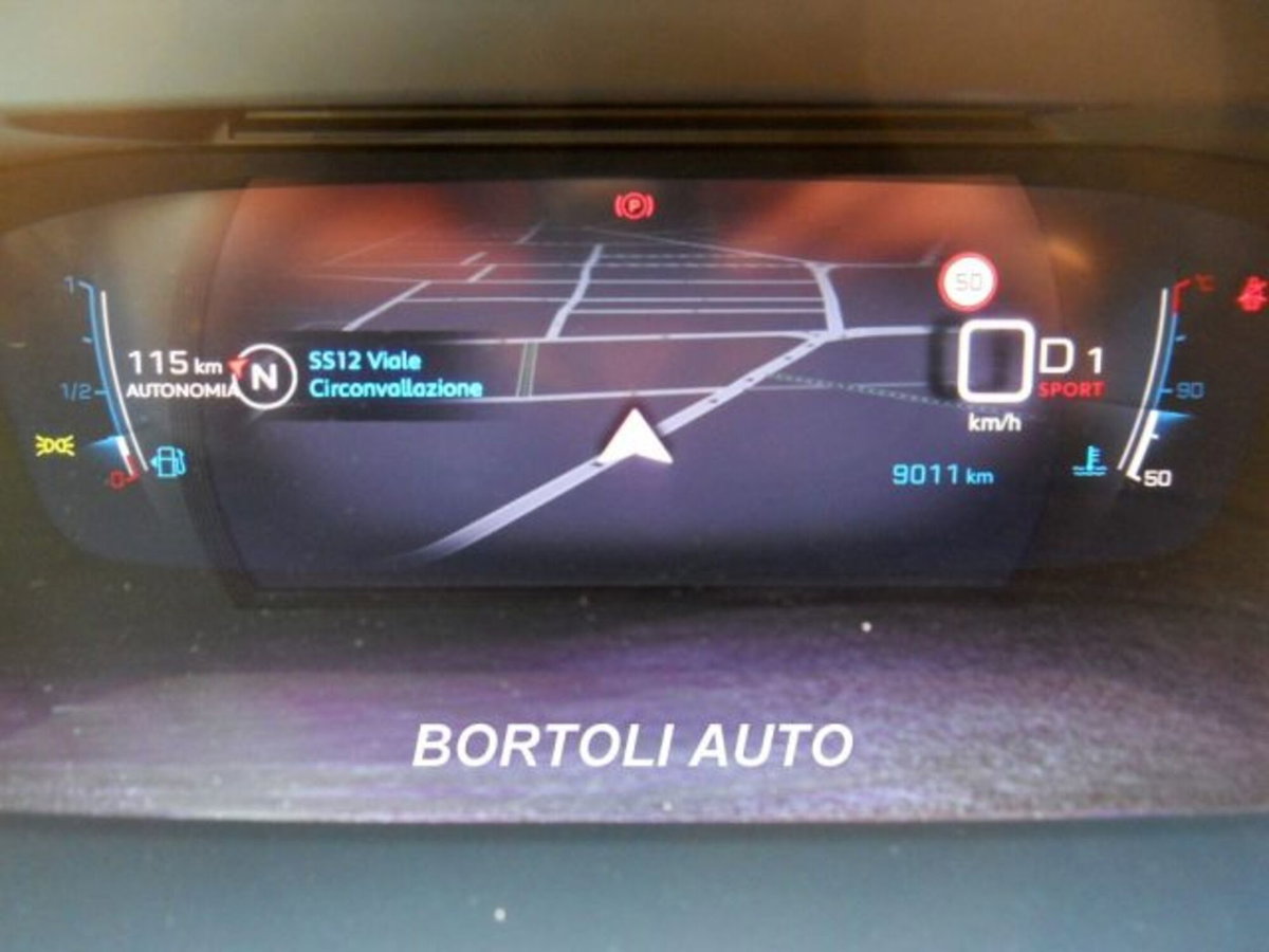 Peugeot 2008 BlueHDi 130 S&S EAT8 Allure Pack (16)