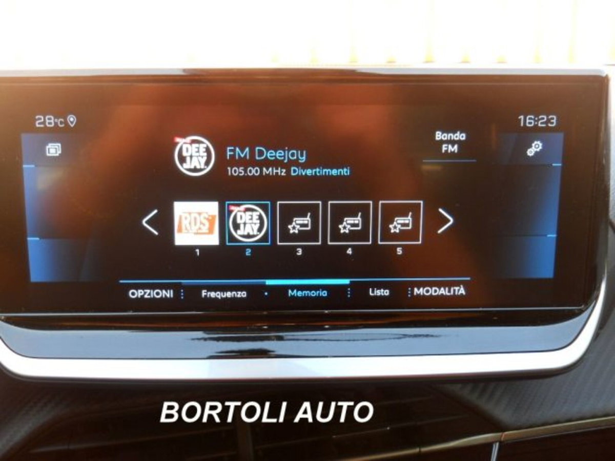 Peugeot 2008 BlueHDi 130 S&S EAT8 Allure Pack (20)
