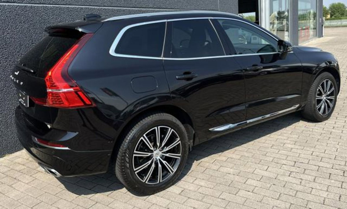 Volvo XC60 D4 AWD Geartronic Inscription (11)