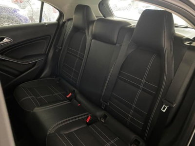 Mercedes-Benz Classe A 180 CDI Sport (9)