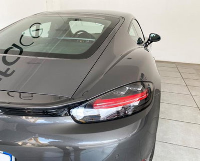 Porsche 718 Cayman  Cayman 2.0 300cv (7)