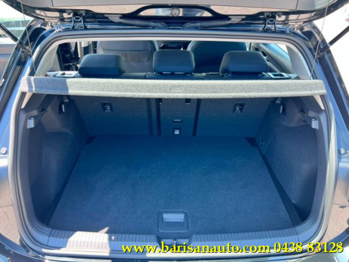 Volkswagen Golf Variant 1.0 eTSI EVO DSG Life (8)