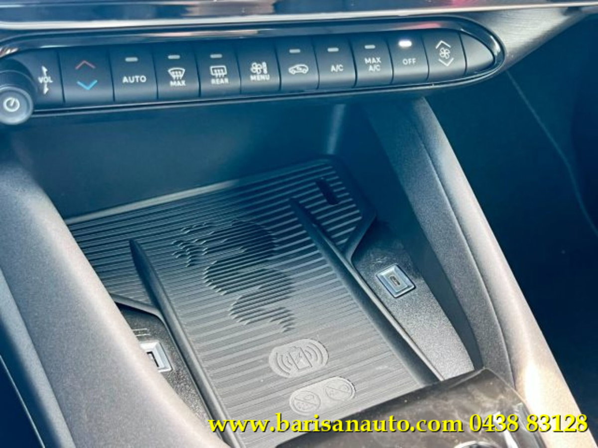 Alfa Romeo Junior 1.2 ibrida Speciale 145cv edct6 (15)
