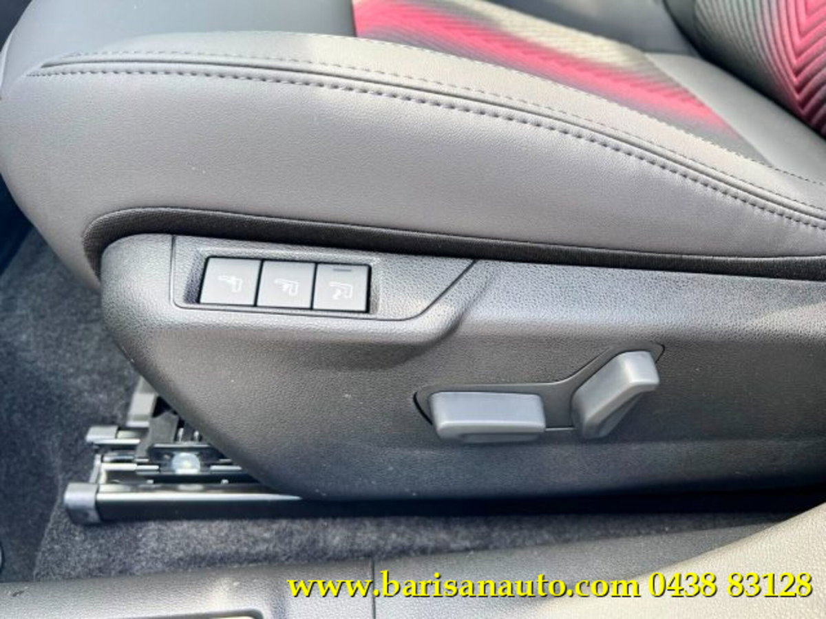 Alfa Romeo Junior 1.2 ibrida Speciale 145cv edct6 (18)