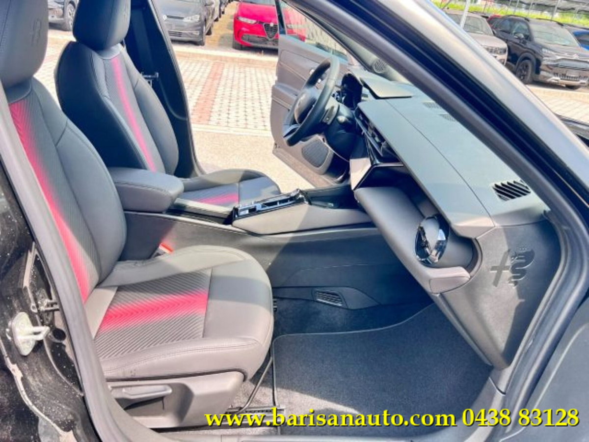 Alfa Romeo Junior 1.2 ibrida Speciale 145cv edct6 (6)