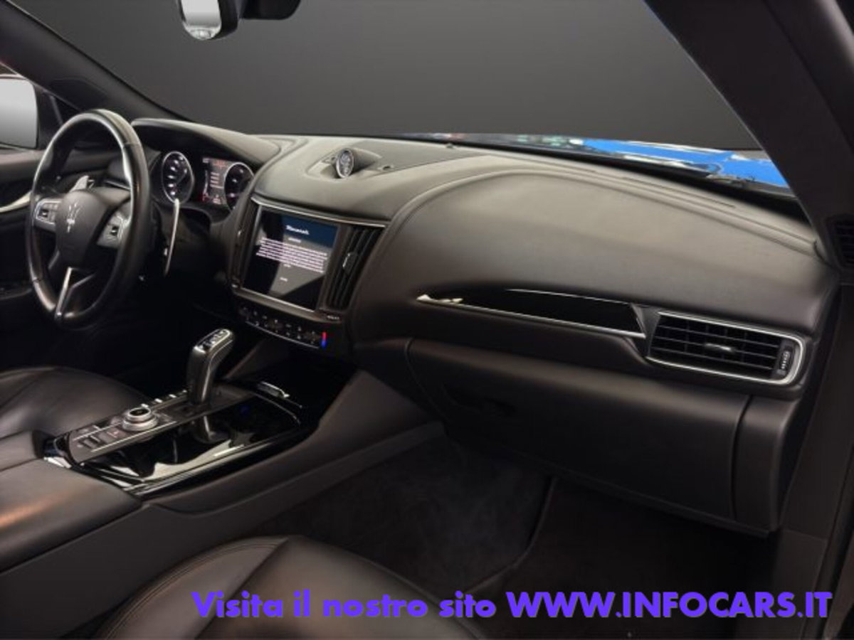 Maserati Levante Levante MHEV 330 CV AWD Executive (12)