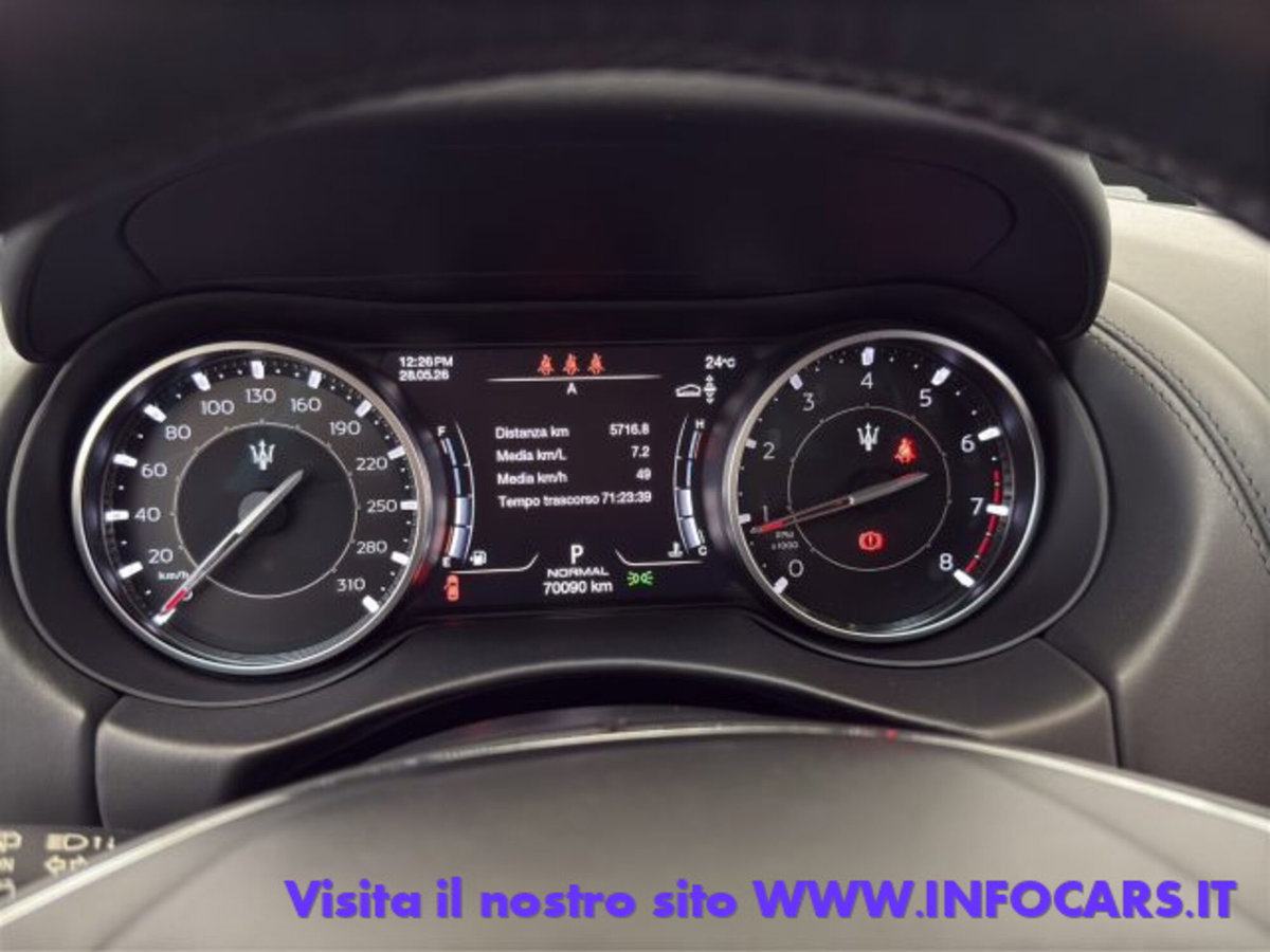 Maserati Levante Levante MHEV 330 CV AWD Executive (13)