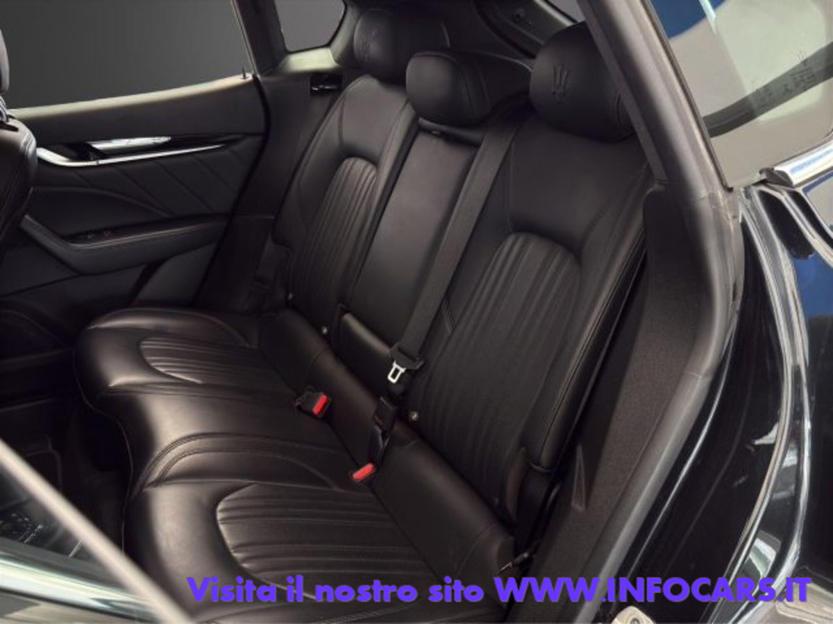 Maserati Levante Levante MHEV 330 CV AWD Executive (7)