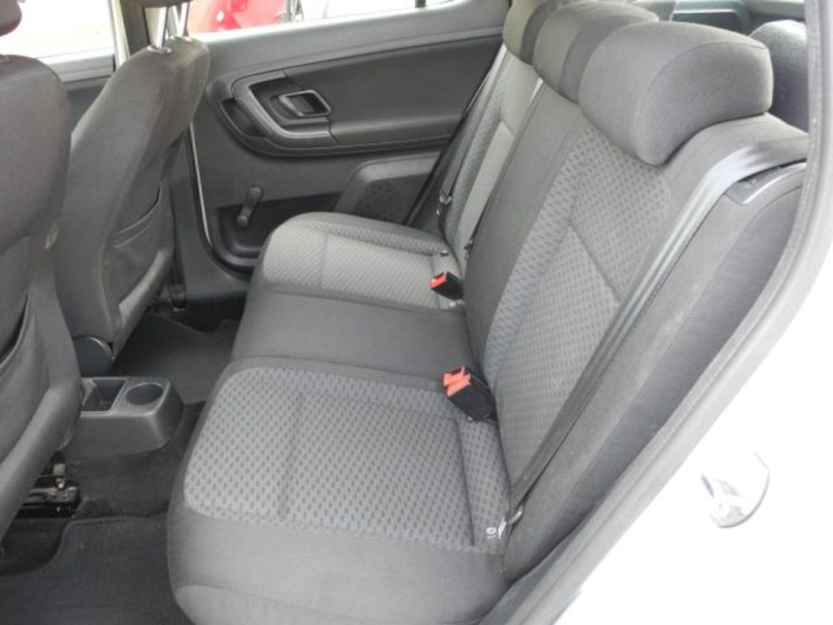 Skoda Fabia 1.6 TDI CR 75CV 5p. Ambition (12)