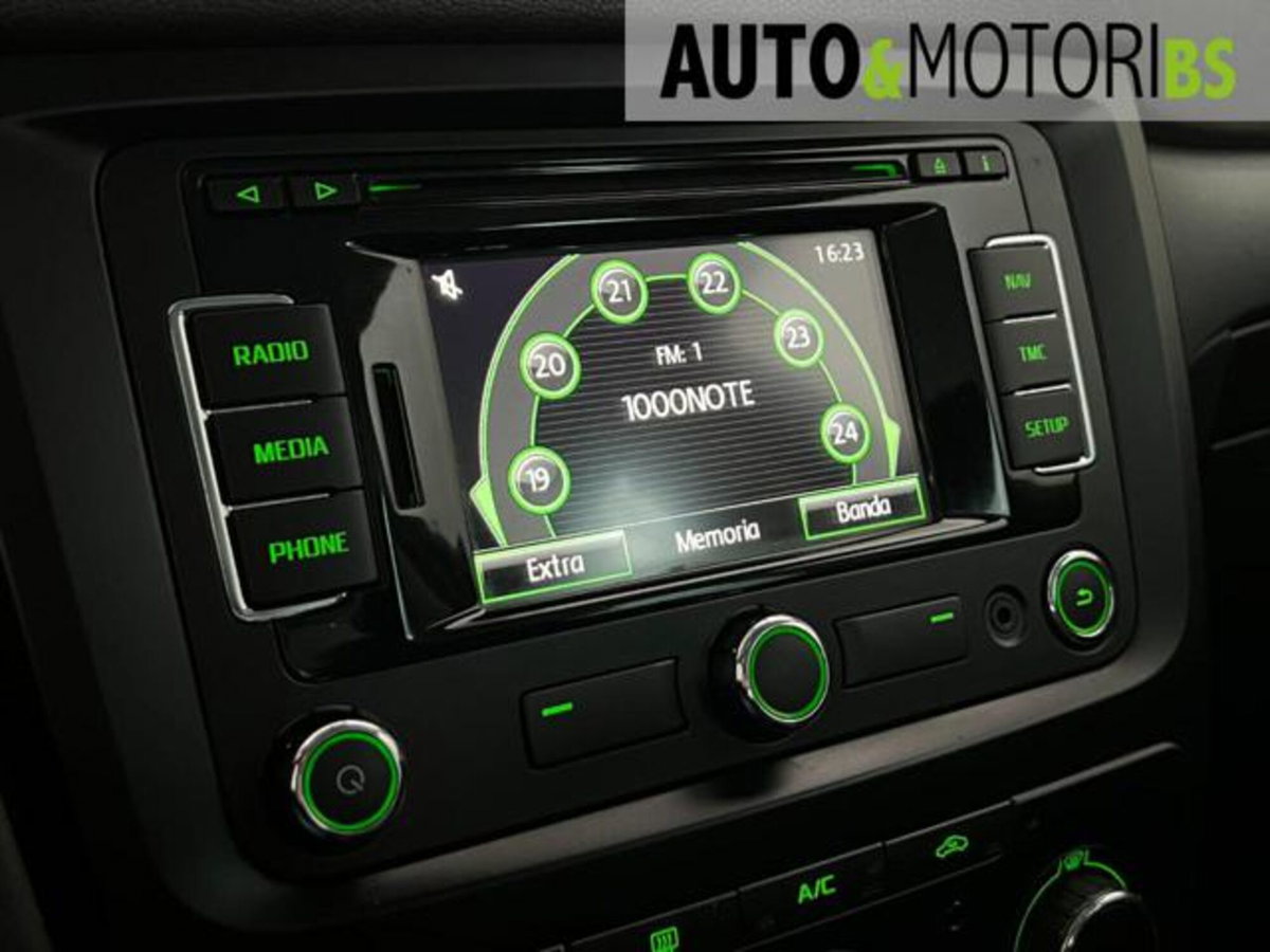 Skoda Yeti 2.0 TDI CR 110CV 4x4 Ambition (13)