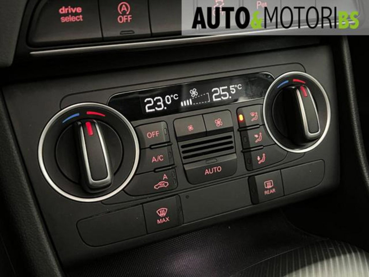 Audi Q3 2.0 TDI 150 CV quattro S tronic Business (14)