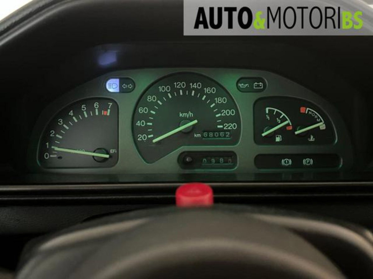 Ford Fiesta 1.6i 3 porte XR2 (12)