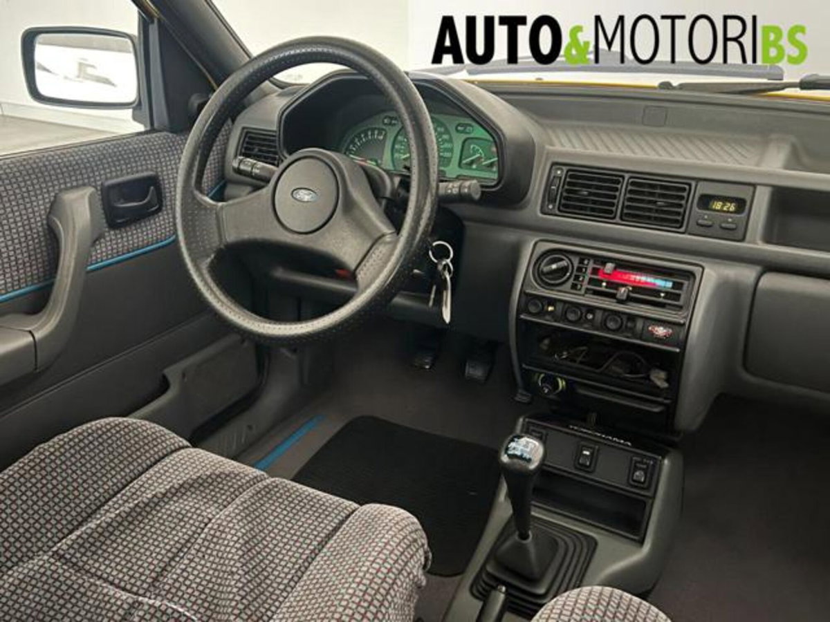 Ford Fiesta 1.6i 3 porte XR2 (16)