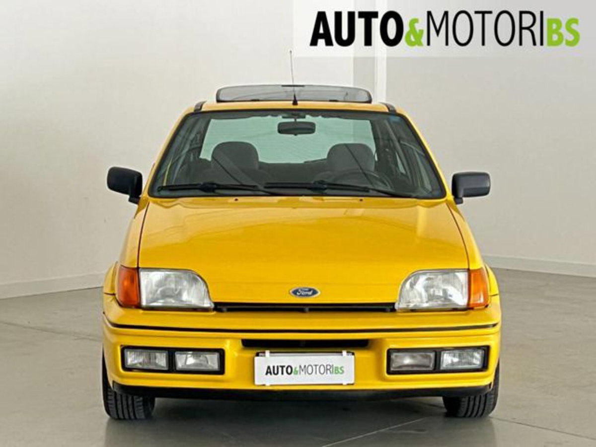 Ford Fiesta 1.6i 3 porte XR2 (2)