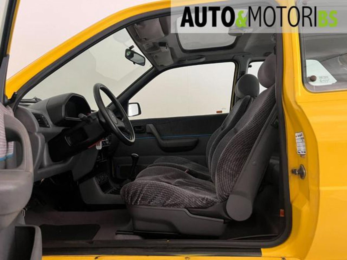 Ford Fiesta 1.6i 3 porte XR2 (9)