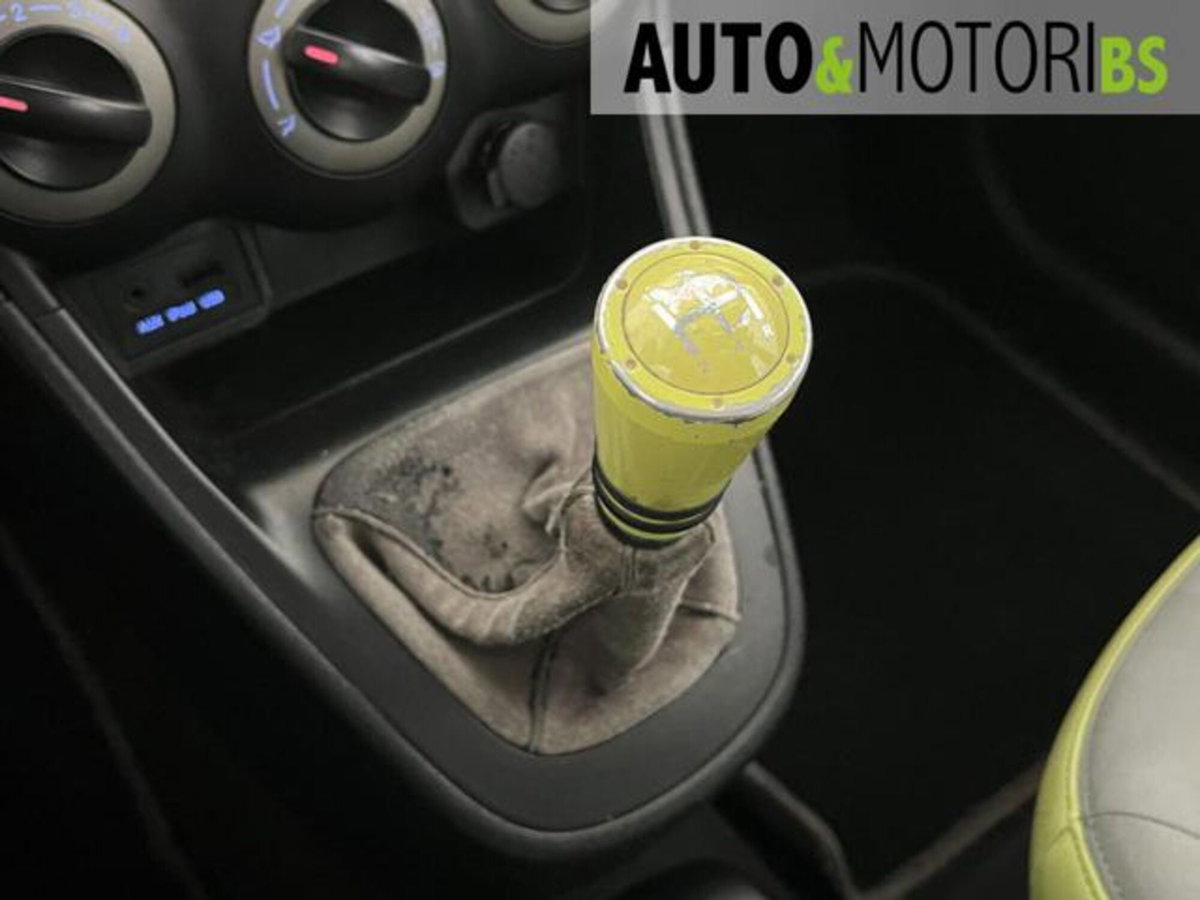 Hyundai i10 1.1 12V Fiorucci (13)